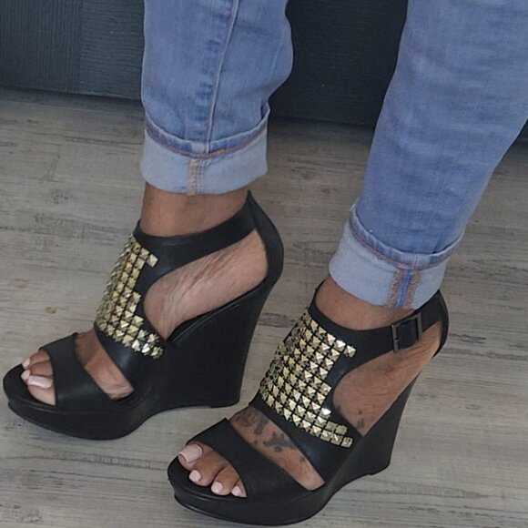 Black Gold Platform Open Toe Wedge Heels Size 8 - Picture 5 of 7